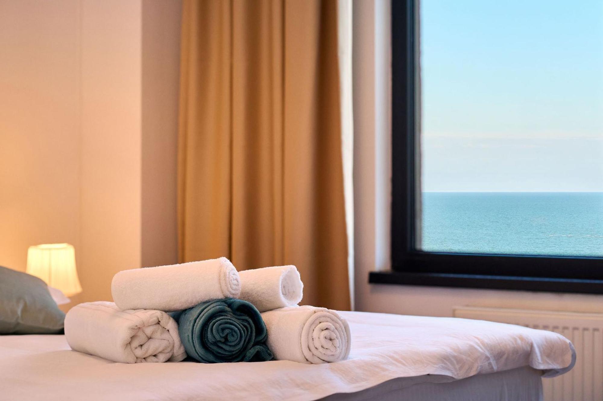 Apartament Summerland Vedere La Mare Mamaia Buitenkant foto